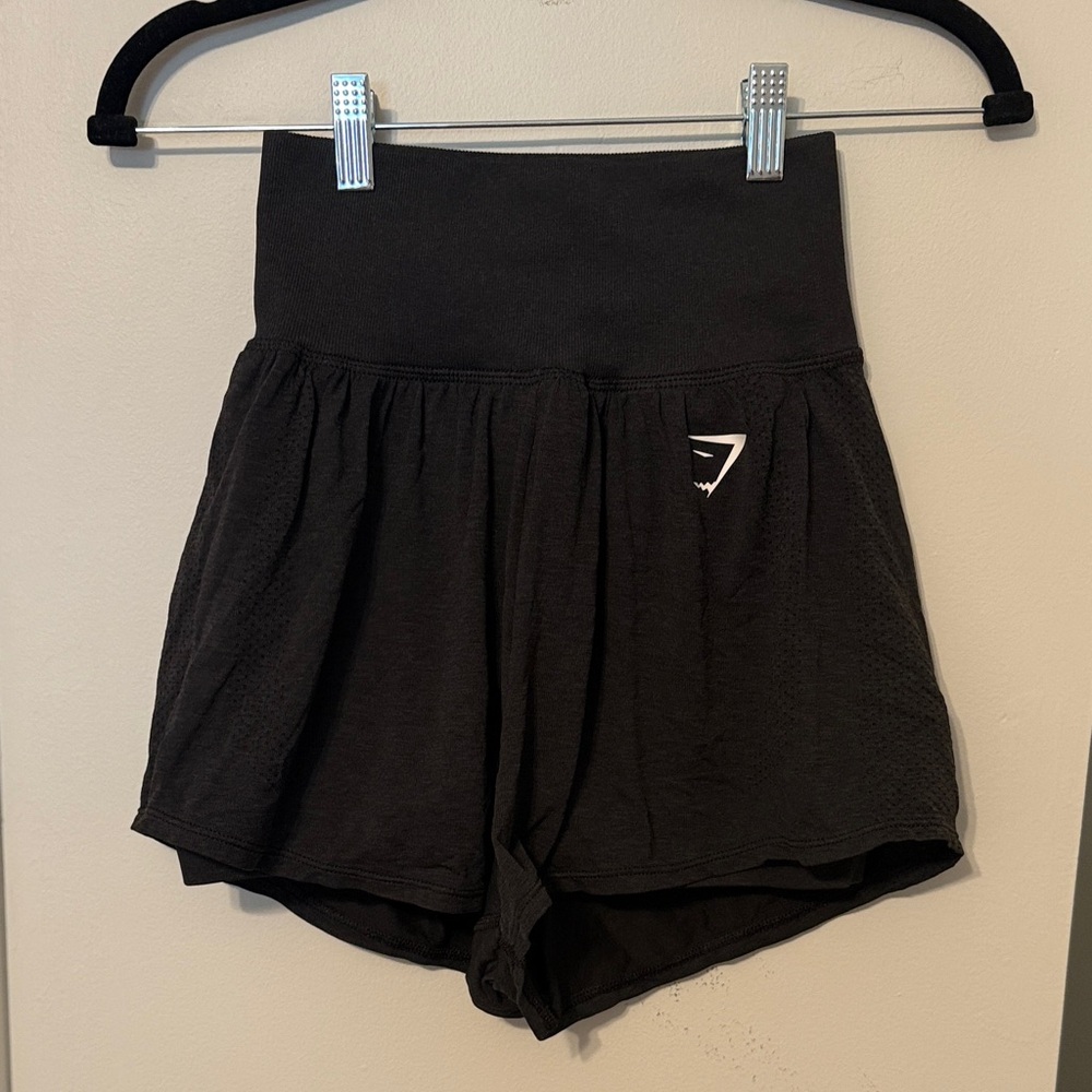 Gymshark Women's Black Loose Shorts With liner, Size Small - Picture 6 of 8